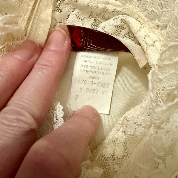 Vintage 80s Satin Lace-Trimmed Women's Blouse - Picture 10 of 10